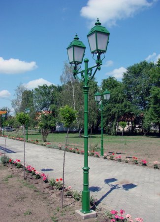 Balástya_Rákóczi utca_közpark